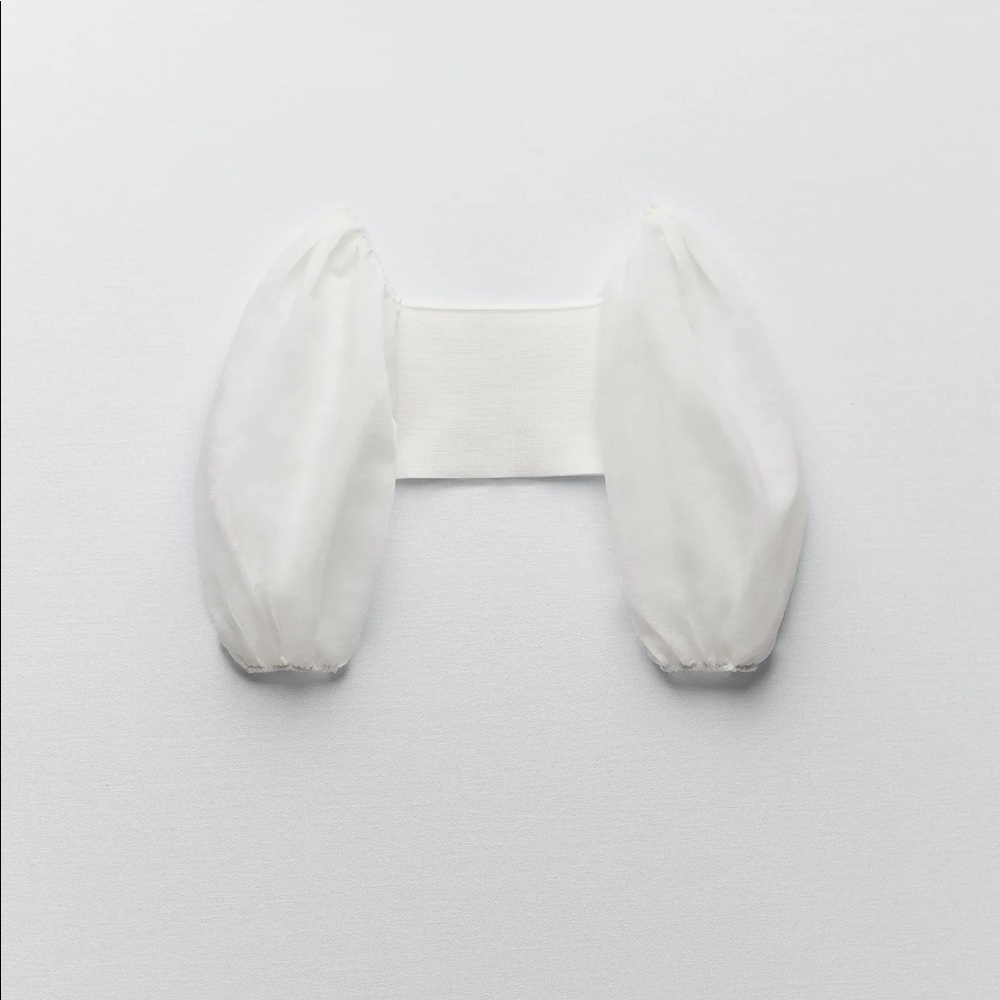 ISO white COMBINATION ORGANZA KNIT TOP from Zara